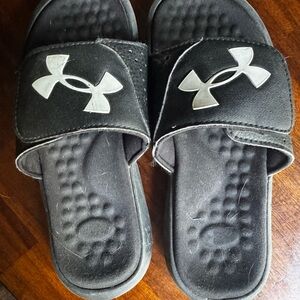 Under Armour Black Slide Sandals with Cushioned Sole